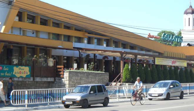 Furt la restaurantul 