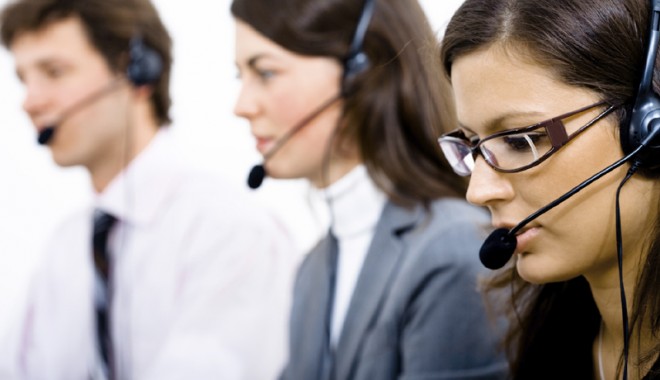 Operatorii din call center-uri pot suferi de afecțiuni ale vocii - callcenter-1344612535.jpg