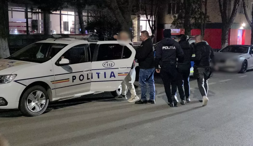 Doi bărbați din Medgidia reținuți pentru camătă și șantaj - camata-1767084973.webp