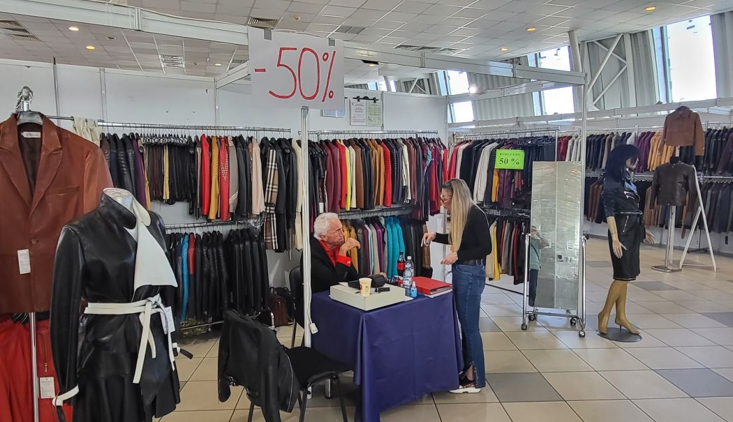 Cinci zile de shopping! Constănţenii, invitaţi la o nouă ediţie a Târgului TINIMTEX - camera-1756047358.jpg