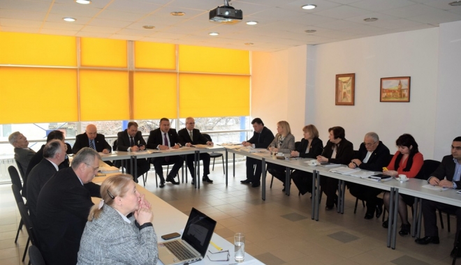 Camerele de comerț și industrie au discutat oportunitățile de afaceri, la Bistrița - camereledecomertaudiscutat-1487851749.jpg