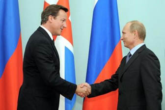 Premierul britanic l-a pus pe lista neagră pe Putin - cameronputin-1322145430.jpg
