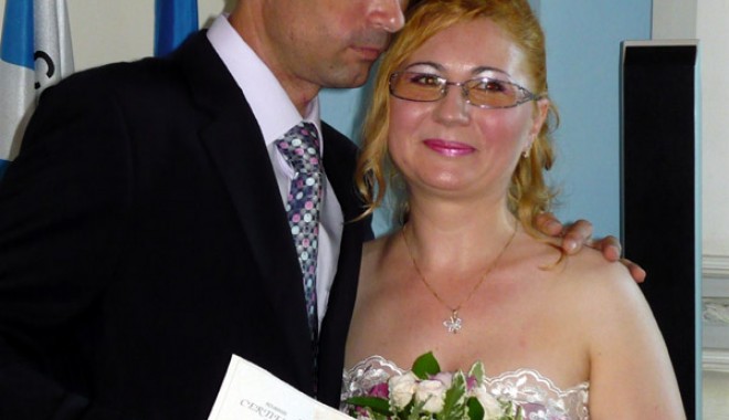 Colega noastră, jurnalista Camelia Mitric, s-a căsătorit - cami-1310143379.jpg