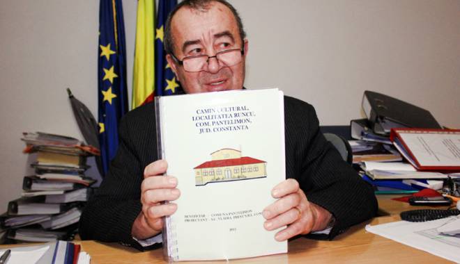 Cămin cultural cu arhitectură specială,  la Runcu - caminrunc-1423401446.jpg