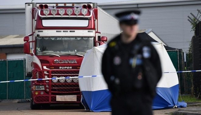 Camionul cu 39 de cadavre. Doi vietnamezi care au lucrat în România ar putea fi printre victime - camion-1572189743.jpg