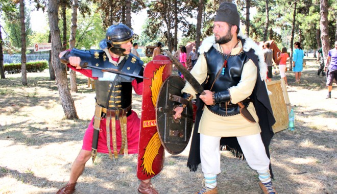 Campanie de strângere de fonduri pentru dacii și romanii de la Festivalul Antic Tomis - campaniestrangerefondurifestival-1407522775.jpg