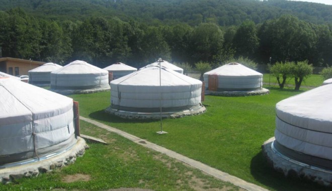 Campingul nomazilor mongoli din Câmpu Cetății - campingmongoli-1346439235.jpg