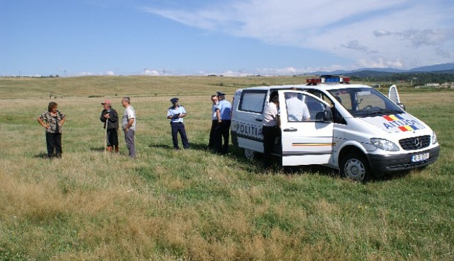 Găsit mort pe câmp, lângă Medgidia - campumaremortpecamp2-1340274052.jpg