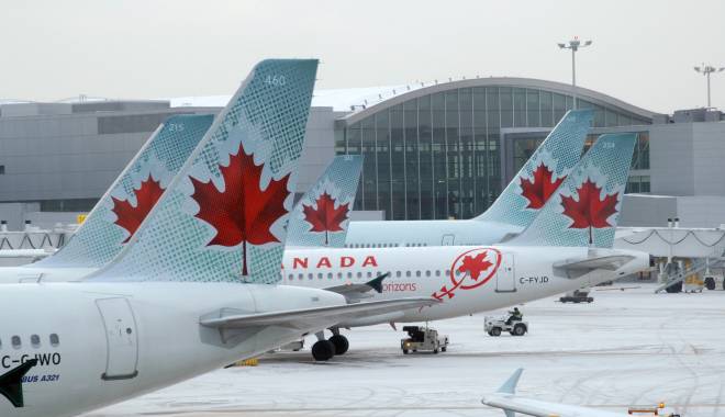 Escală de urgență a unui avion Air Canada: Pasagerii, răniți din cauza turbulențelor - canada-1451556986.jpg