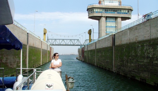 ACN a făcut recepția finală a sistemului de management al traficului pe Canalul Dunăre - Marea Neagră - canal-1336062671.jpg