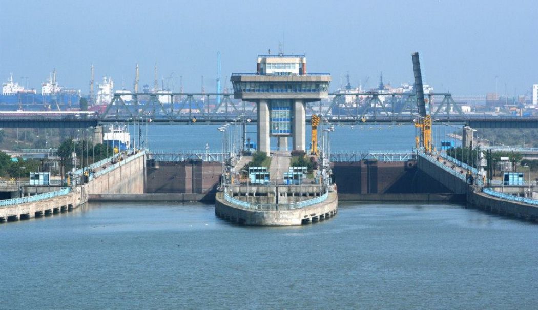 Reguli noi pentru navele-tanc goale care tranzitează canalele navigabile - canale-1742132755.jpg