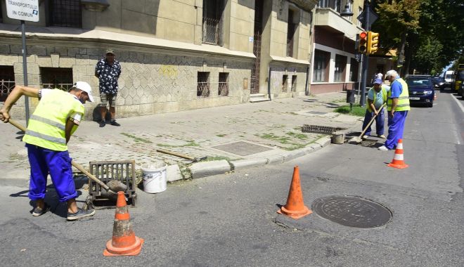 Canalizările din zonele inundabile ale Constanței, curățate - canalizariledinzoneleinundabile-1564778543.jpg