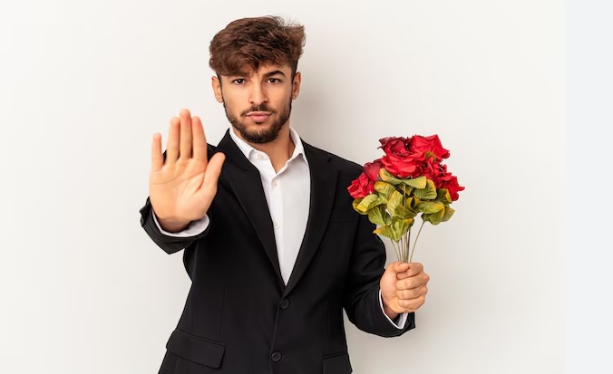 Când te loveşte romantismul, dar nu cu cine trebuie - cand-te-loveste-1721748240.jpg