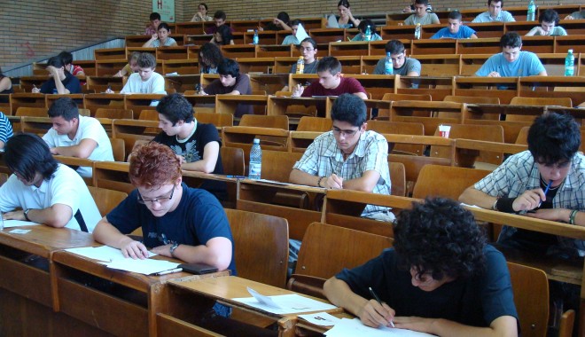 Când are loc examenul pentru admiterea în avocatură - candarelocexamenuldeadmitere-1409135583.jpg