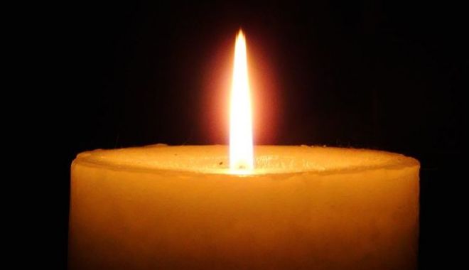 Doliu la Universitatea Maritimă din Constanța - candela-1586421398.jpg