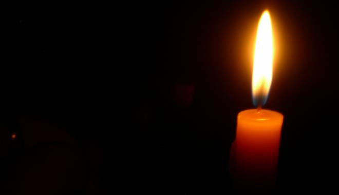 Doliu în Baroul Constanța. A încetat din viață o faimoasă avocată! - candle-1453796540.jpg