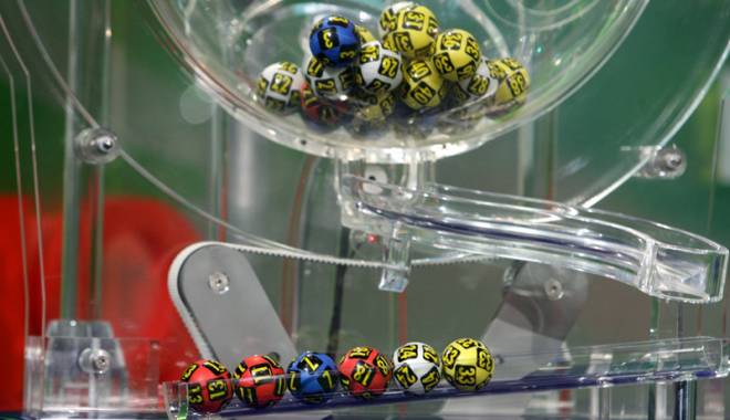 Când vor avea loc primele trageri loto din 2015 - candvoravealoc-1420479352.jpg