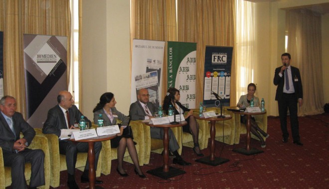 Bancherii au ajuns să vorbească singuri - canferintabancheri-1352927238.jpg