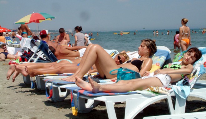 Vreme deosebit de caldă și disconfort termic accentuat, pe litoral - canicula-1341505095.jpg