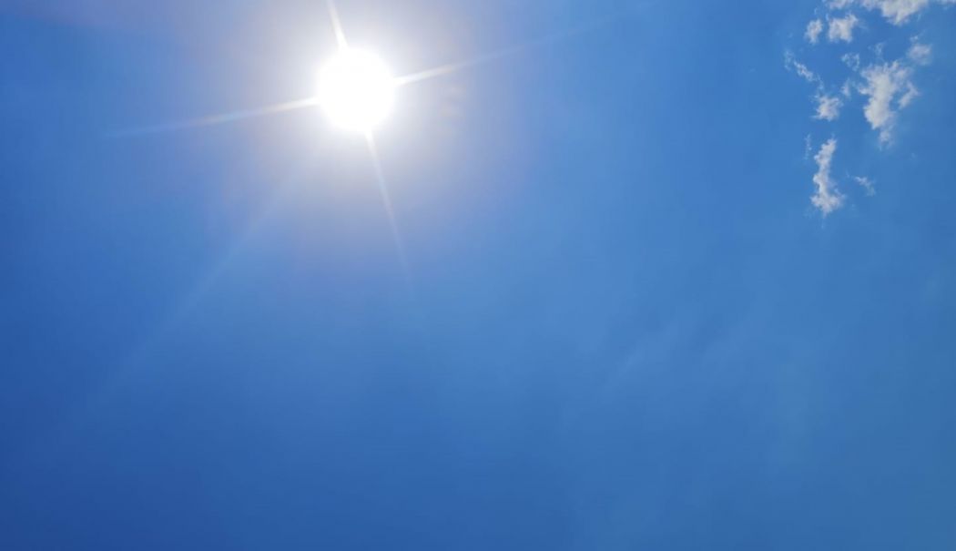 Temperaturi extreme la malul mării. Valul de căldură persistă până mâine dimineaţă - canicula-1750845001.jpg