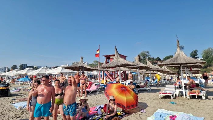 Ploi torenţiale şi vânt puternic în mai multe regiuni. Cum va fi vremea pe litoral - canicula-1754134623.jpg