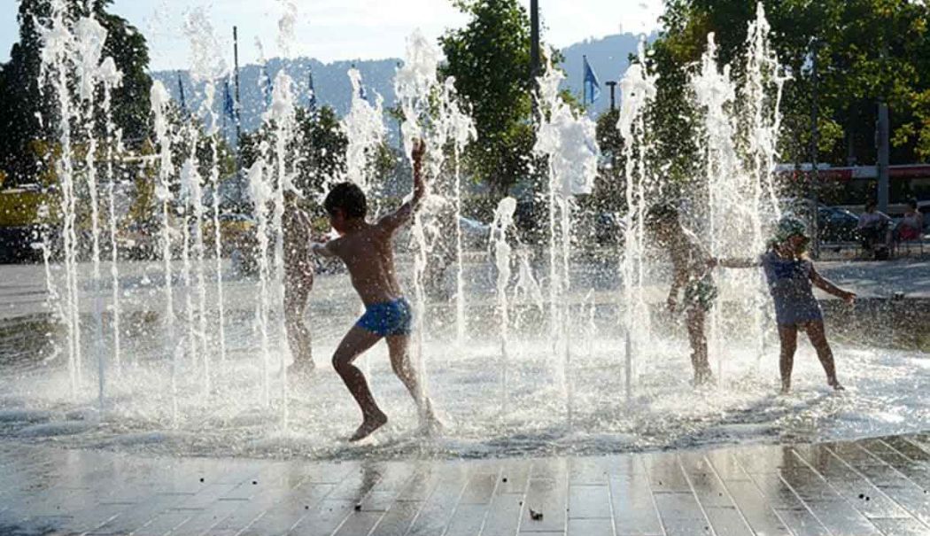 Cod Portocaliu de caniculă. Unde va fi cel mai cald astăzi - caniculacopii-1724484287.jpg