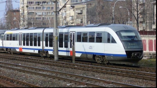 Trenuri suplimentare pe perioada șederii Papei Francisc în România - caniculaintarzietrenurile7570210-1557921542.jpg
