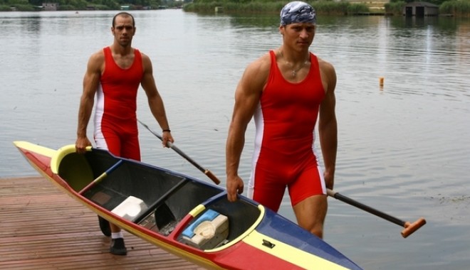 MEDALIE DE AUR PENTRU ROMÂNIA: Echipajul masculin Canoe 2, pe primul loc în finală la 1000 metri, la Campionatele Europene - canoe1-1340450619.jpg