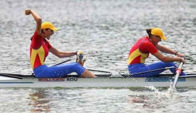Nicoleta Albu și Roxana Cogianu, cele mai bune canotoare ale anului în România - canotaj2012-1387566209.jpg
