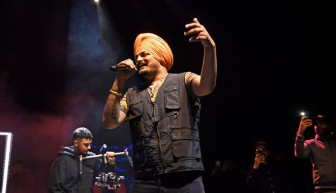 Uciderea unui cântăreț cunoscut în India a provocat o revoltă generală în toată țara - cantaretucis-1653923055.jpg
