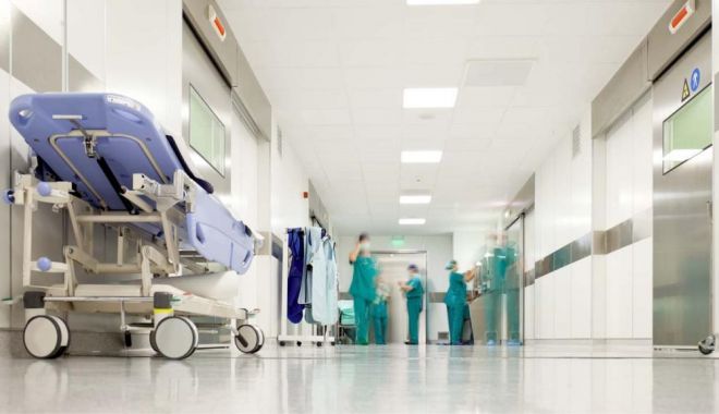 Anchetă a Poliţiei după ce o tânără însărcinată a murit în spital, la câteva ore după internare