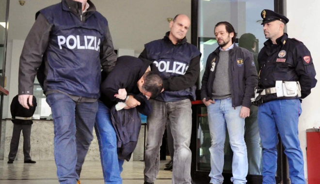 Capii mafiei italiene se întrunesc în camere frigorifice pentru a nu fi interceptați de polițiști - capiimafieiitaliene-1487772485.jpg