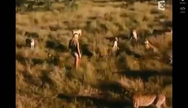 Cea mai curajoasă blondă   VIDEO - capt11-1318950537.jpg