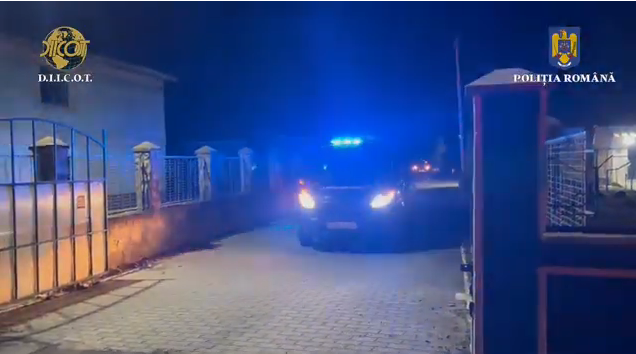 56 de percheziţii domiciliare, în această dimineaţă. Suspecţii ar fi deţinut şi comercializat droguri de mare risc