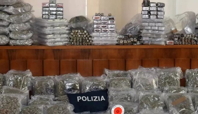 Captură impresionantă de droguri în garajul unui român. Mama lui îi ia apărarea