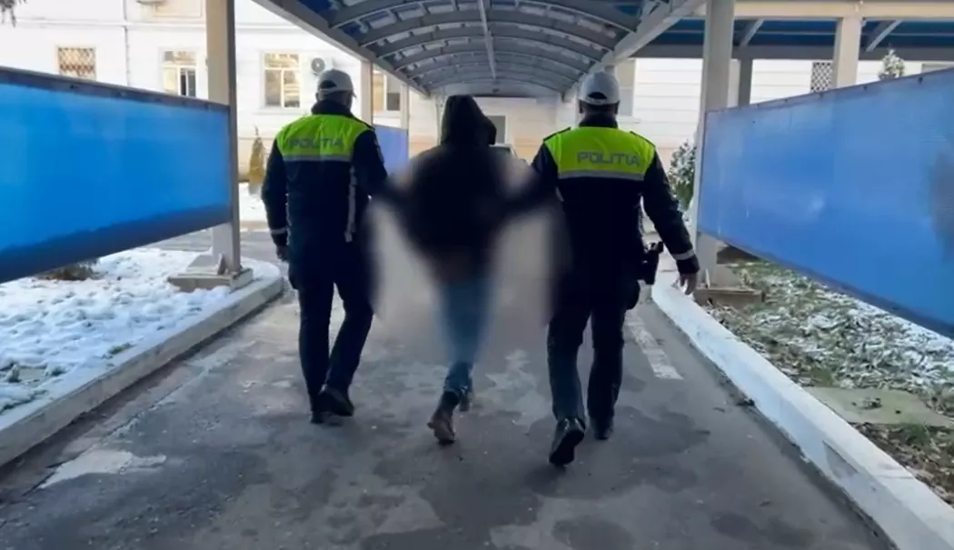 Bărbatul care a produs accidentul pe bulevardul Aurel Vlaicu a fost reținut de polițiști - captura-de-ecran-20260110-132659-1768044469.webp
