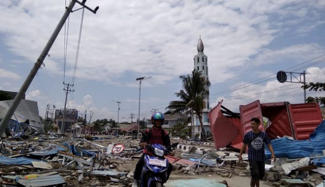 Bilanțul cutremurului din Indonezia s-a dublat. Sunt 