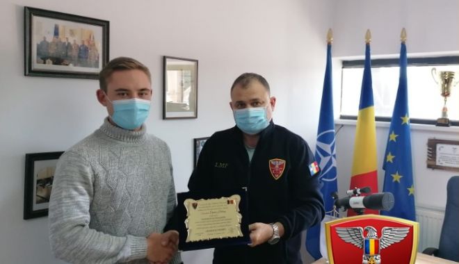 Sublocotenentul Ciprian Hotnog a primit o plachetă din partea Ligii Militarilor Profesionițti - capture4-1635069095.jpg