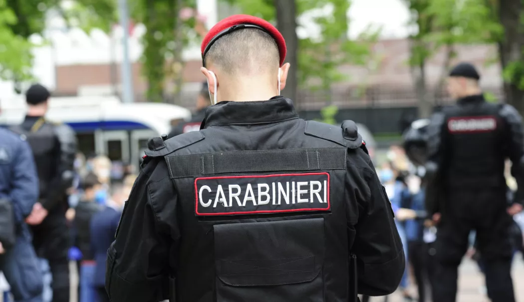 Român condamnat pentru trafic de droguri, prins în Bologna după ce a fugit din țară - carabinieri11scaled-1773825927.webp