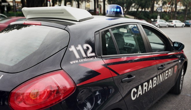 Cadavrul unui imigrant român, găsit lângă o tabără de romi de la periferia orașului Roma - carabinieriauto-1404828650.jpg