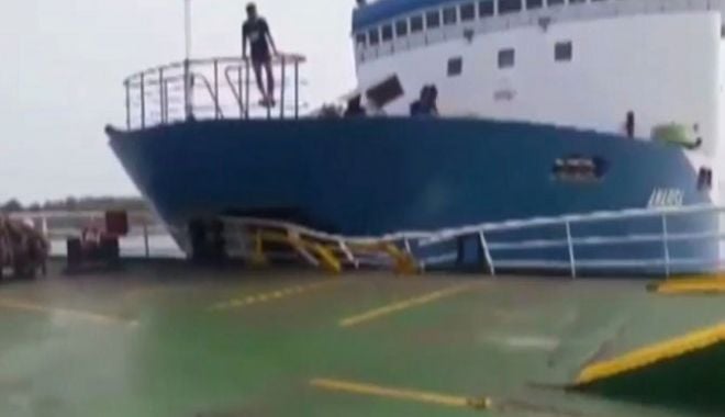 Carambol între trei ferry-boat-uri - carambolntretreiferryboaturi-1575806931.jpg