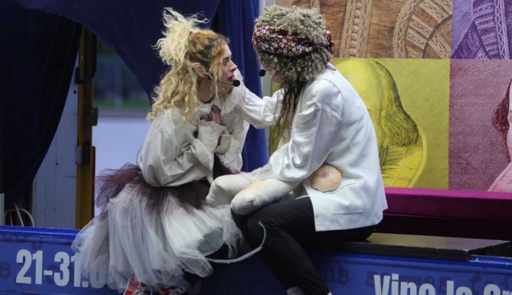 Descoperiți creațiile lui Shakespeare într-o manieră inedită - caravana-shakespeare-1752251120.jpg