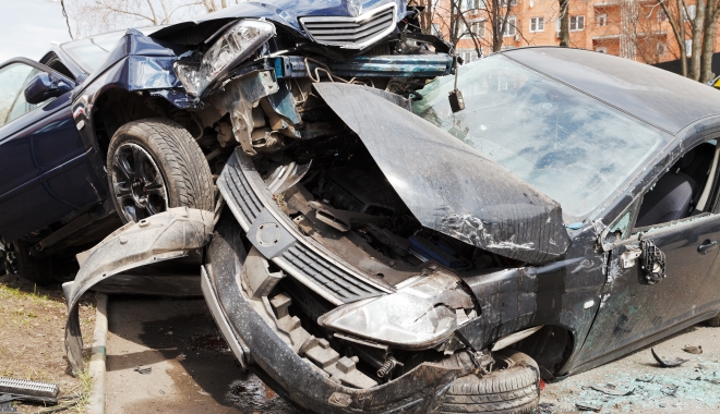 ASF, CONTROALE LA SÂNGE PE PIAȚA ASIGURĂRILOR. CE COMPANII SUNT VIZATE - carcrashlawyerjpg-1497283161.jpg