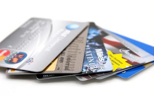 Ai card de credit? Iată ce lucruri nu trebuie să cumperi cu el - card-1320945996.jpg