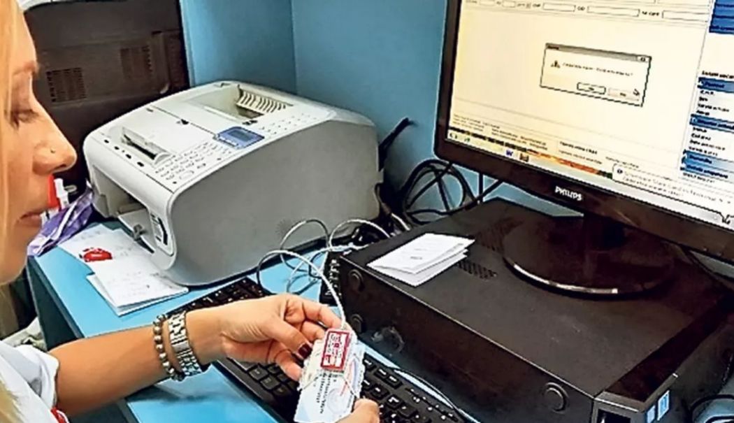 Peste 3.000 de constănţeni şi-au pierdut cardurile de sănătate, în primele luni ale anului - card-sanatate-1747932504.jpg