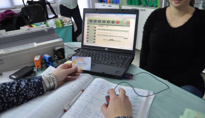 Constănțeni, atenție! Noi date de contact la CJAS Constanța - carddesanatatemedicdefamilie1214-1504432051.jpg