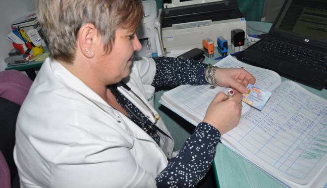 Program prelungit la CJAS Constanța, pentru ridicarea cardurilor de sănătate - carddesanatatemedicdefamilie36-1441124149.jpg