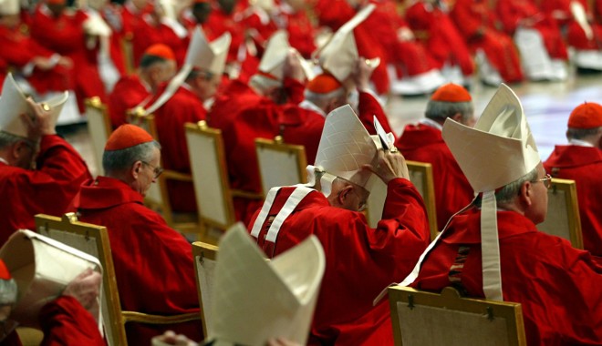 Cardinalii care vor alege noul Papă au interzis la TWITTER - cardinaliconclave-1361347224.jpg