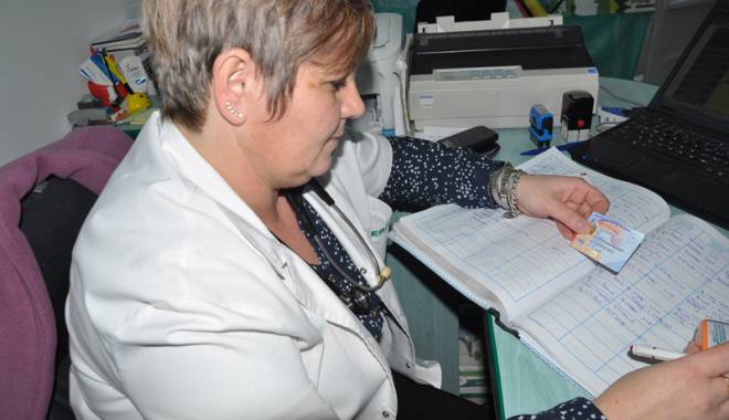 Cardurile de sănătate afectează timpul alocat consultațiilor - carduriledesanatate-1432919295.jpg