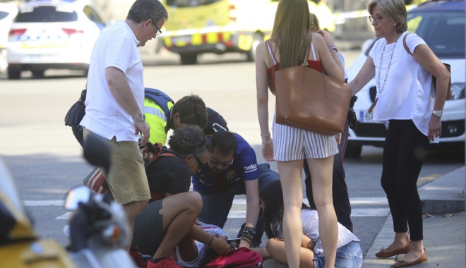 Care este starea românilor  răniți în atentatul din Barcelona - careestestarea-1503070467.jpg